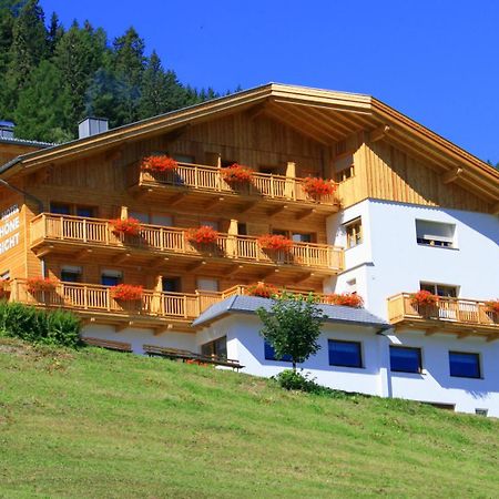 Hotel Schoene Aussicht Kartitsch Eksteriør billede