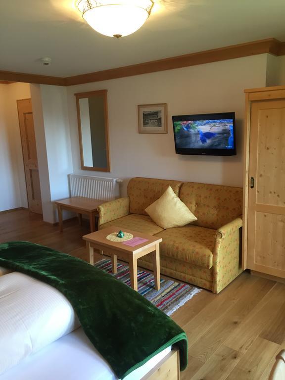 Hotel Schoene Aussicht Kartitsch Eksteriør billede